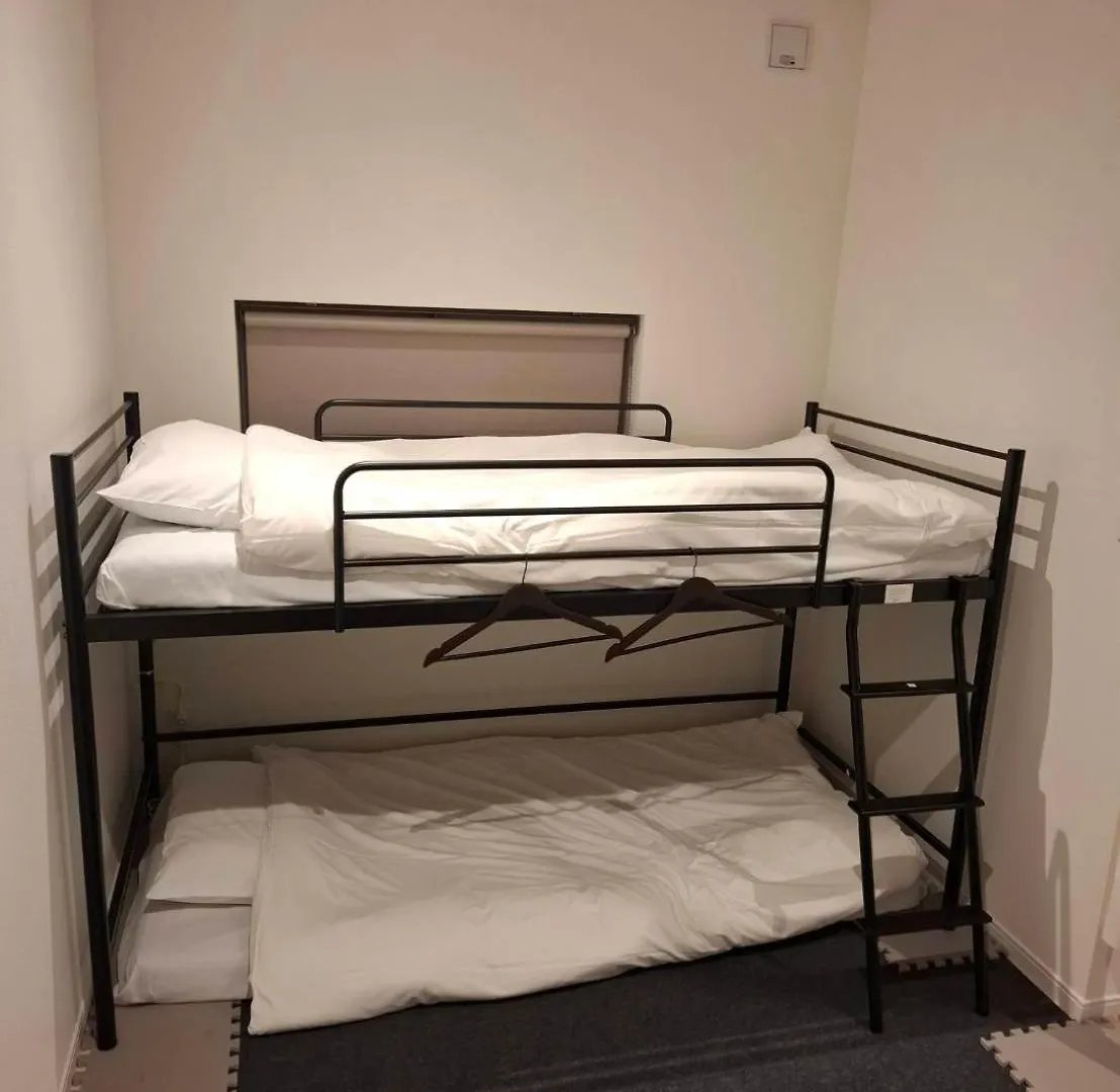 駐車場無料 Nagoya Hostel The Three Smiles Free Car Park